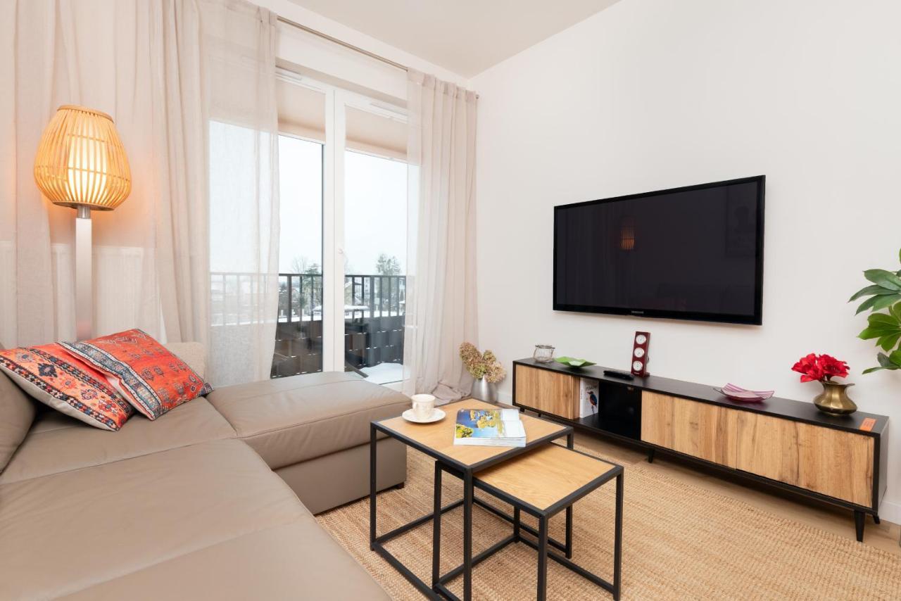 W Stylu Rustykalnym By Renters Apartment *